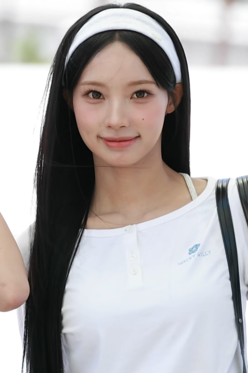 The charm of RESCENE's Woni